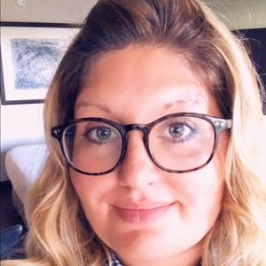 Meet your Posher, Andrea